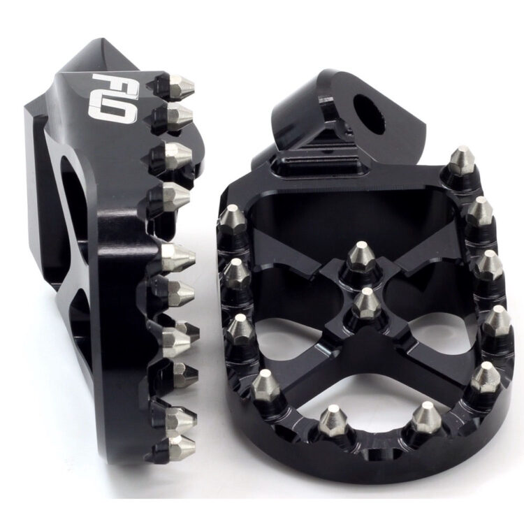 PRO SERIES FOOT PEGS BLACK COBRA Cobra P3 2006-2006 Cobra Pw3 2003-2005 Cobra CH2 2003-2003 Cobra Bm50 1994-1997 Cobra CX50 Jr 2007-2022 Cobra CX50 Sr 2007-2022 Cobra CX65 2007-2022 Cobra CX65 C.A.R.D. 2009-2009 Cobra CX50 OI 2007-2008 Cobra CM50 1997-2006