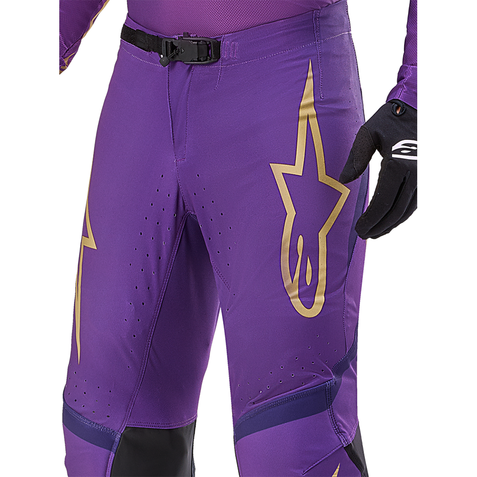SUPERTECH LE CHAMP PANTS ULTRAVIOLET/GOLD/BLACK - Image 4